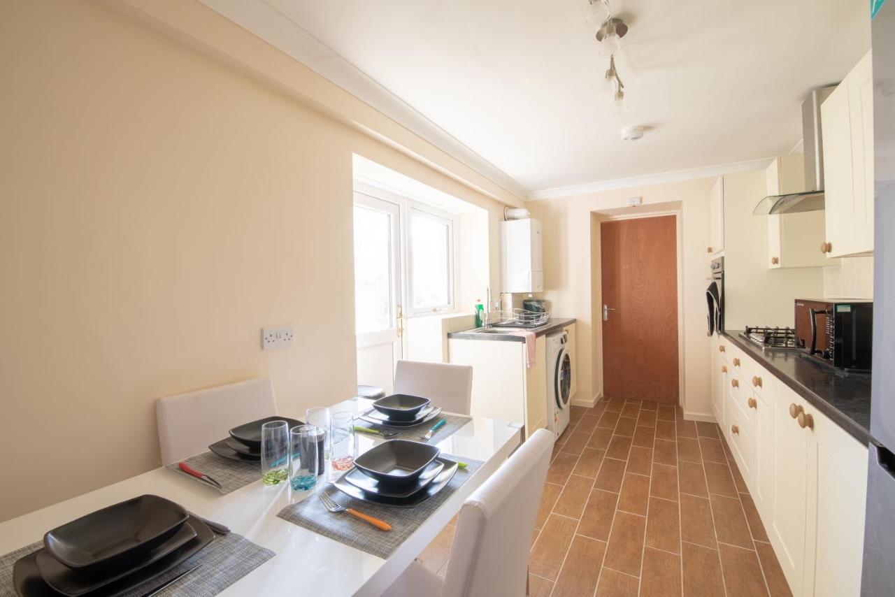 Two Bedroom Apartment, Hanover Street, Guest Homes Swansea Buitenkant foto