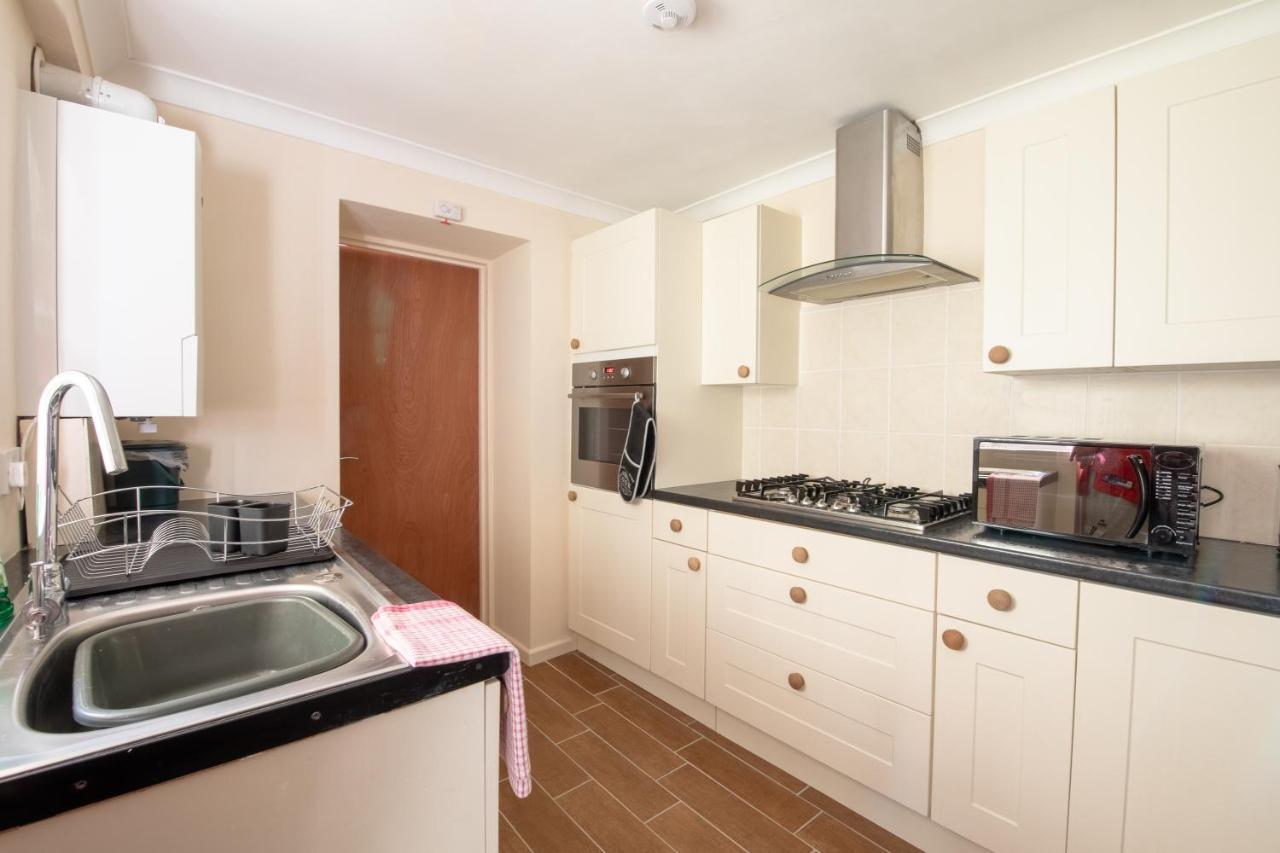 Two Bedroom Apartment, Hanover Street, Guest Homes Swansea Buitenkant foto